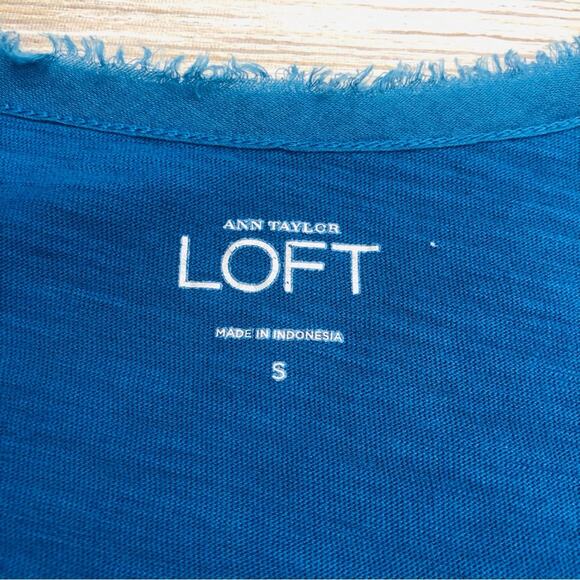 Ann Taylor Loft Teal Blue Textured Ruffled Front Tank Top Wide Scoop Neck - Picture 9 of 16